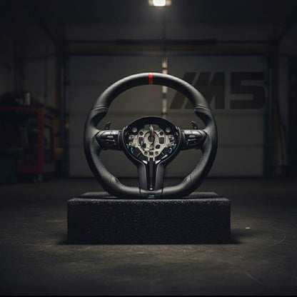 M5-Volant pour BMW M PERFORMANCE cuir perforé + repère central rouge