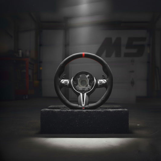 M5-Volant pour BMW cuir et alcantara + repère central rouge